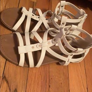 WHITE SODA BRAND SANDALS! BARELY WORN!